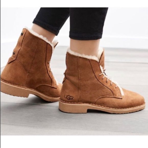UGG Shoes - UGG Quincy Boots Women Size 8